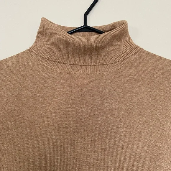 H&M Turtleneck - Picture 4 of 5